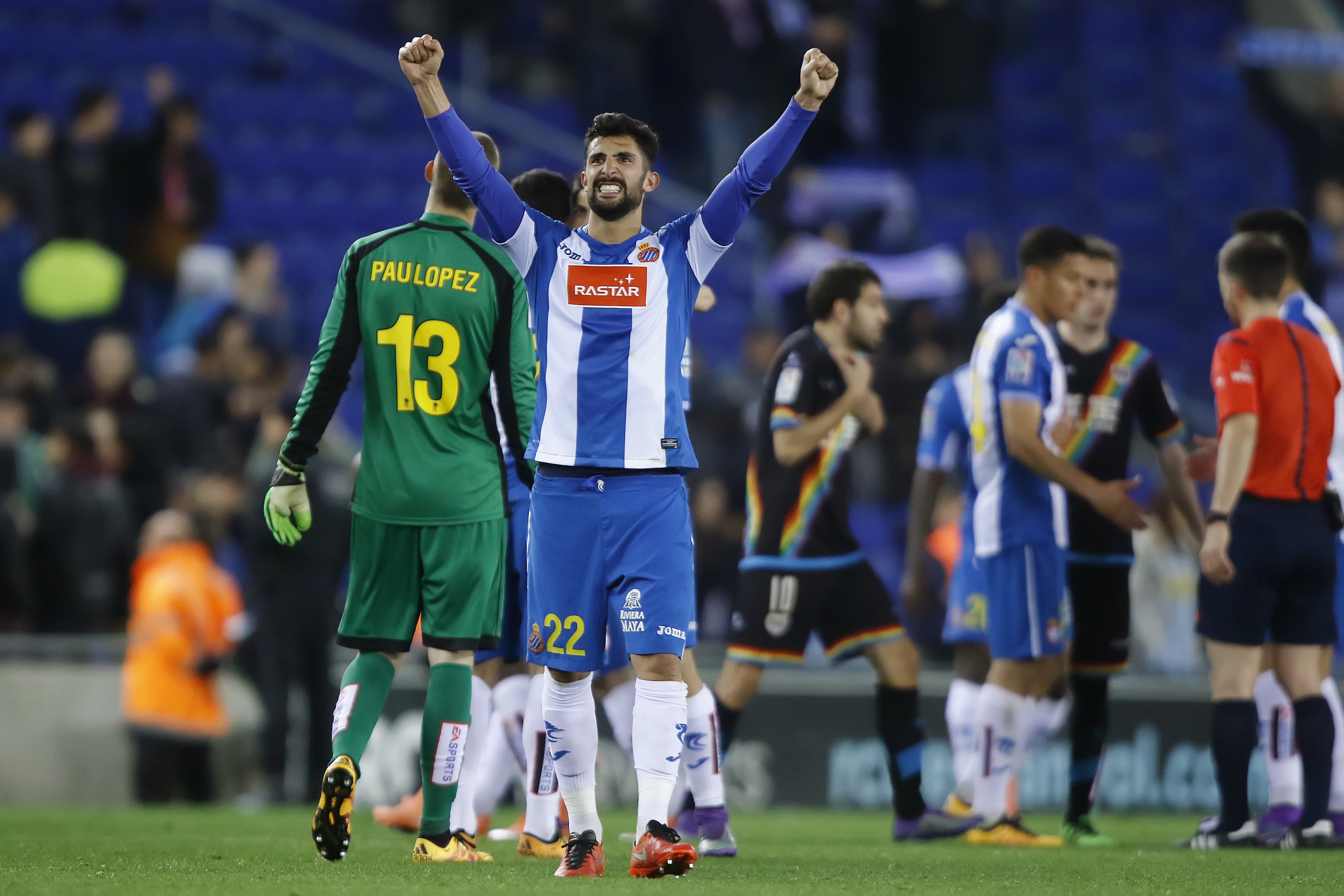 星空体育官网-前西班牙人后卫：梅西当年说我太菜，我只能回击说他太矮